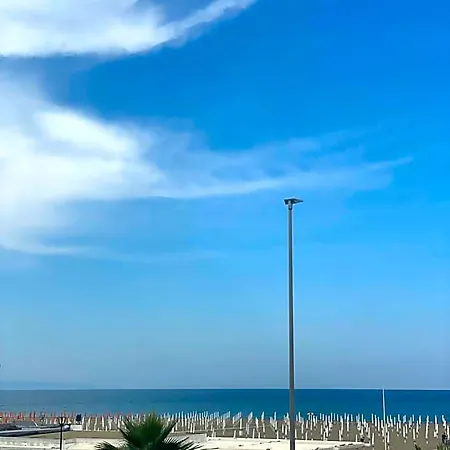 Alojamento de Acomodação e Pequeno-almoço La Perla Nera Margherita Di Savoia