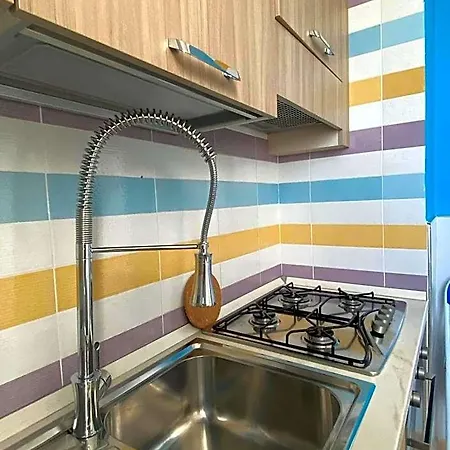לינה וארוחת בוקר La Perla Nera מרגריטה די סבויה